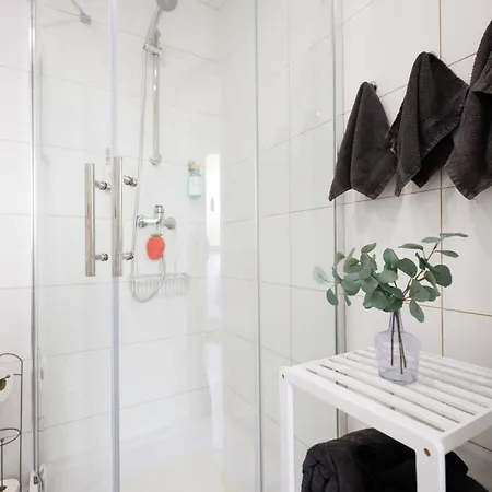 Apartment Talidyll Am Diemelsee An Der Talsperre- 4 Betten 1 Schlafsofa Bis Zu 5 Gaesten - 2 Autominuten Bis Zum Badestrand - Naehe Willingen - Marsberg - Brilon - Privater Eingang *