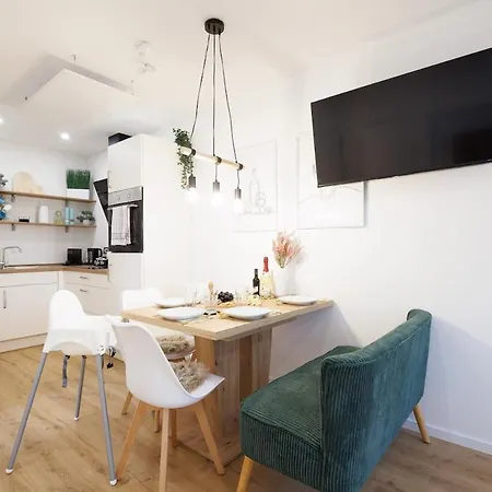 Apartmán Talidyll Am Diemelsee An Der Talsperre - 4 Betten 1 Schlafsofa Bis Zu 5 Gaesten - Naehe Willingen - 2 Autominuten Zum Badesee - 10 Min Zu Fuss - Marsberg - Brilon - Privater Eingang - Auch Fuer Monteure Geeignet