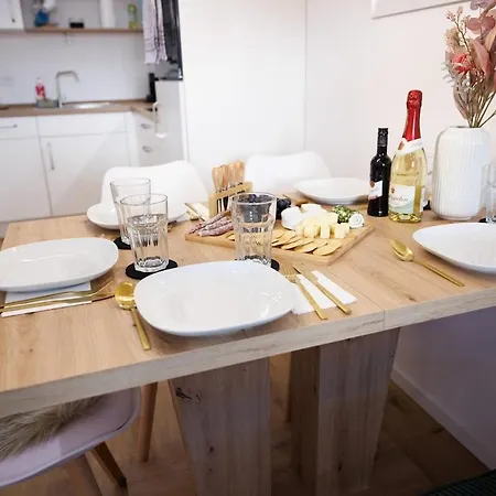 Talidyll Am Diemelsee An Der Talsperre- 4 Betten 1 Schlafsofa Bis Zu 5 Gästen - 2 Autominuten Bis Zum Badestrand - Nähe Willingen - Marsberg - Brilon - Privater Eingang Apartment *