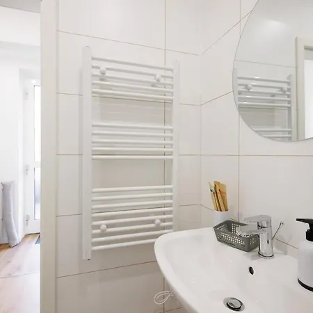 Talidyll Am Diemelsee An Der Talsperre- 4 Betten 1 Schlafsofa Bis Zu 5 Gästen - 2 Autominuten Bis Zum Badestrand - Nähe Willingen - Marsberg - Brilon - Privater Eingang * Helminghausen