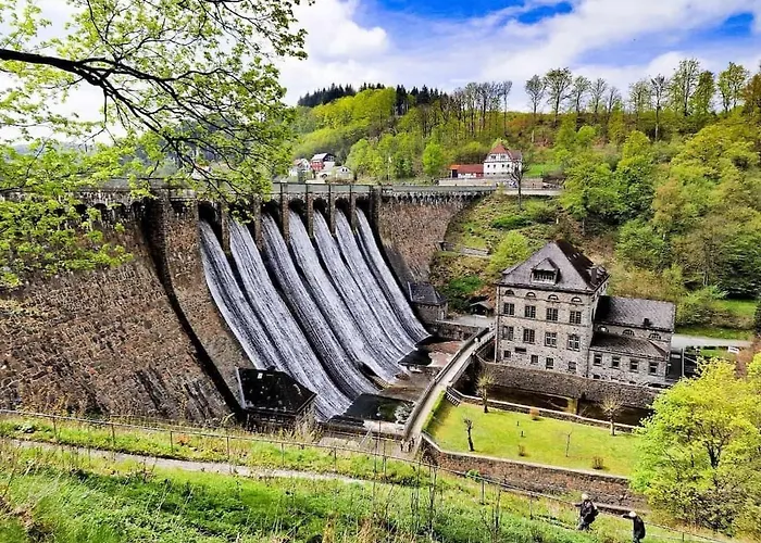 Talidyll Am Diemelsee An Der Talsperre- 4 Betten 1 Schlafsofa Bis Zu 5 Gästen - 2 Autominuten Bis Zum Badestrand - Nähe Willingen - Marsberg - Brilon - Privater Eingang * Helminghausen