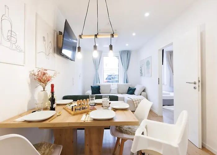 Talidyll Am Diemelsee An Der Talsperre- 4 Betten 1 Schlafsofa Bis Zu 5 Gästen - 2 Autominuten Bis Zum Badestrand - Nähe Willingen - Marsberg - Brilon - Privater Eingang Apartment